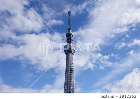 東京スカイツリーと青空 3912362