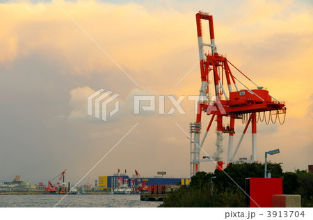 ガントリークレーン 3913704