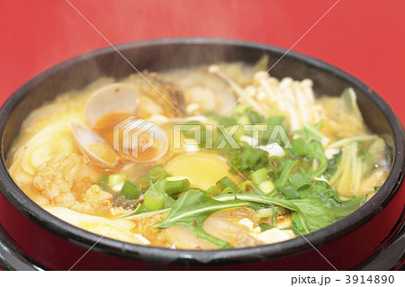 熱々のスンドゥブ 3914890