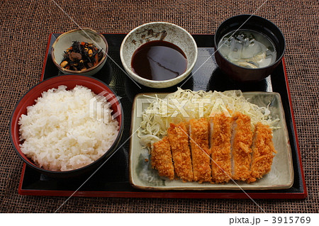 とんかつ定食 3915769