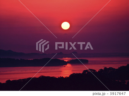 松島の日の出 3917647