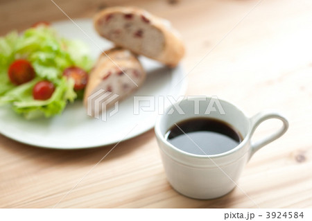 コーヒーとパン 3924584