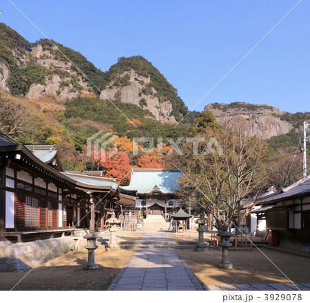 四国霊場第85番札所、紅葉の「五剣山八栗寺」 四国霊場第85番札所、紅葉の「五剣山八栗寺」 3929078