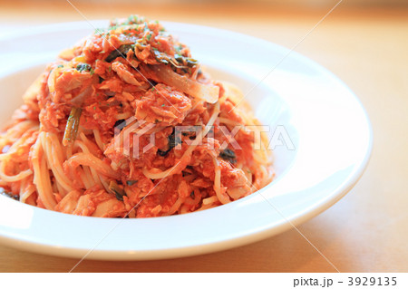 トマトとツナのスパゲッティ 3929135