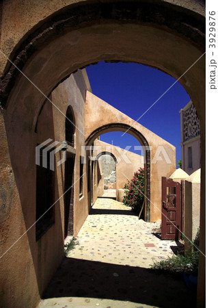 Greek archways 3929876