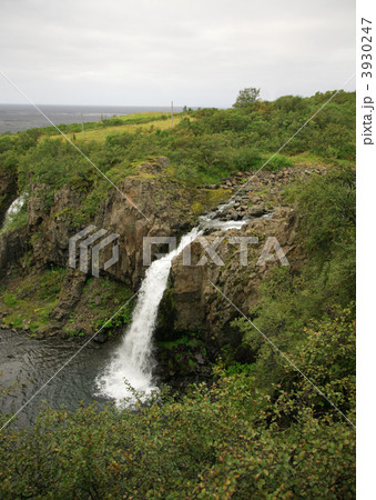 View of Magnustafoss waterfall View of Magnustafoss waterfall 3930247
