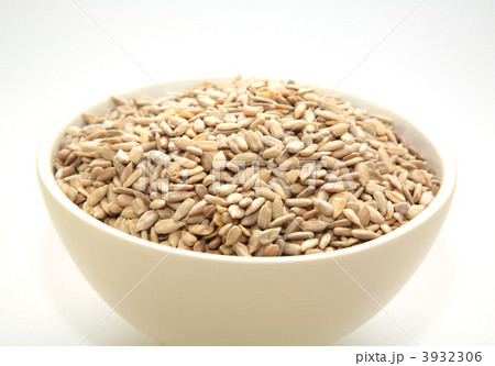 Sunflower seeds 3932306