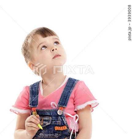 child with color felt marker in dream 3939008