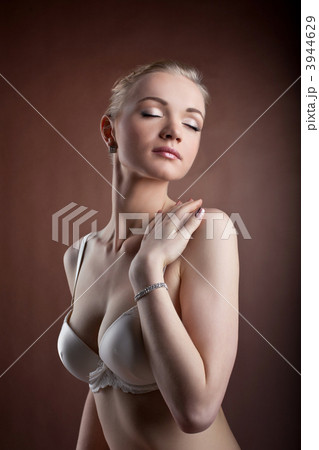 Beautiful woman portrait in white bra Beautiful woman portrait in white bra 3944629