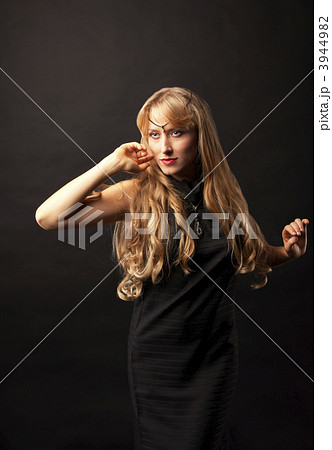 Beautiful woman with gorgeous blonde hair Beautiful woman with gorgeous blonde hair 3944982