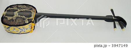 三線(サンシン) 沖縄の楽器 三線(サンシン) 沖縄の楽器 3947149