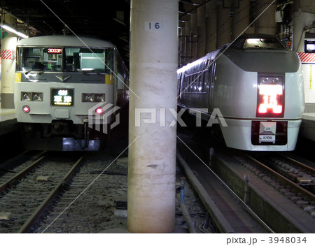 特急草津+特急スーパーひたち　上野駅 3948034