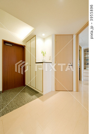 玄関のイメージ 3955896