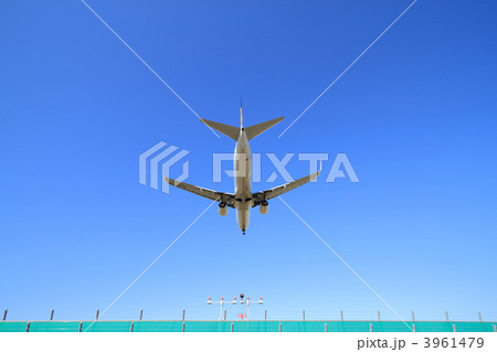 着陸態勢 3961479