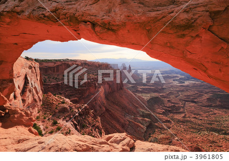 メサアーチ 3961805