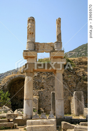 トルコのエフェス遺跡 3966970