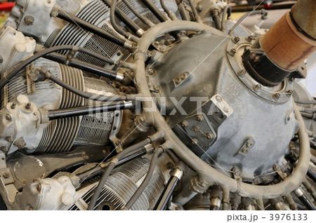 エンジン エンジン 3976133