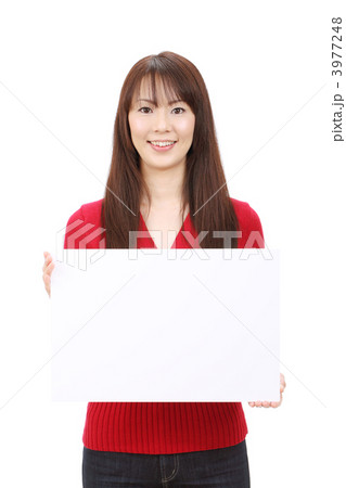 ボードを持つ女性 3977248