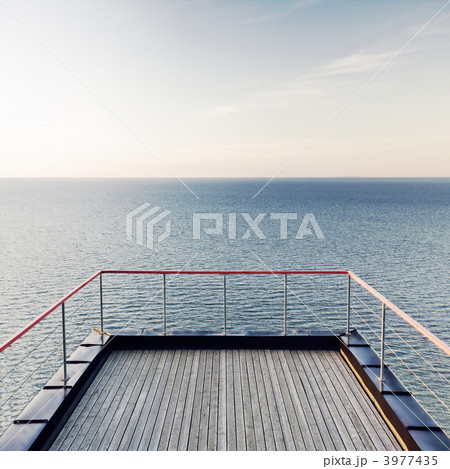 tranquil sea view 3977435