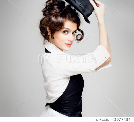 brunette with hat brunette with hat 3977484