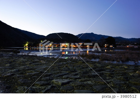 嵐山の夜景 3980512