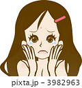 にきびに悩む女性 3982963