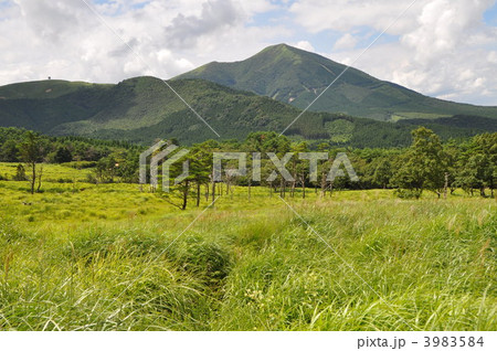 涌蓋山　草原より 3983584