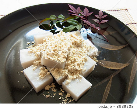 きなこをかけたくず餅 3989208