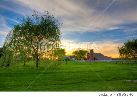 Sunset on the farm 3995540