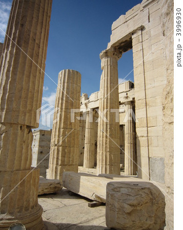 アテネ、パルテノン神殿の前門（プロピュライア） 3996930