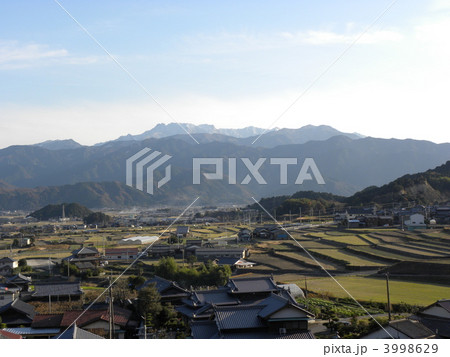 石鎚山と周桑平野 3998629