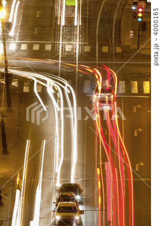 prague -traffic on bridge 4000165