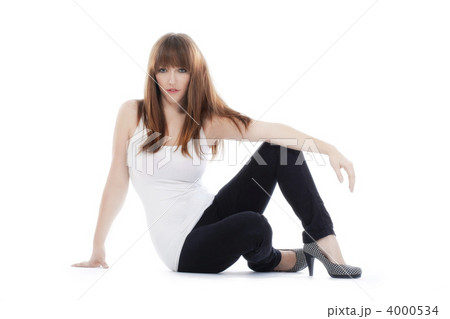 brunette with long hair brunette with long hair 4000534