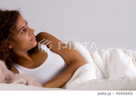 Thinking about the day in bed Thinking about the day in bed 4000668