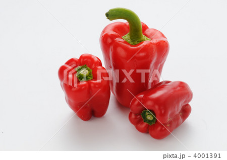 赤ピーマンとパブリカ 4001391