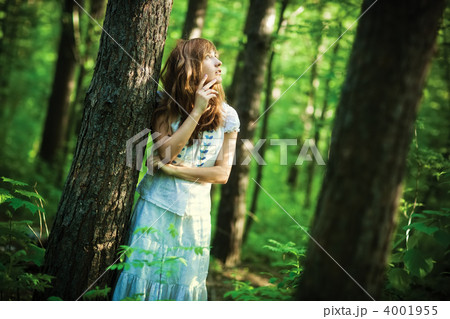 Young woman in forest 4001955