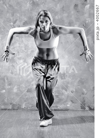 Young woman dancer Young woman dancer 4002667