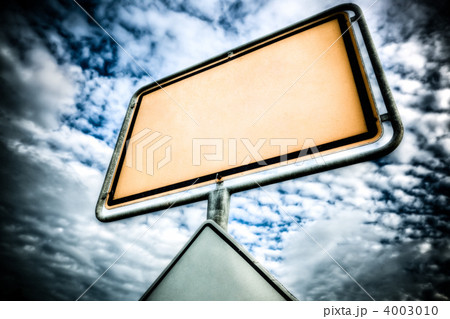Road sign with textspace 4003010