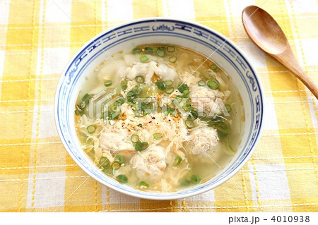 海老入り肉団子の中華スープ 海老入り肉団子の中華スープ 4010938