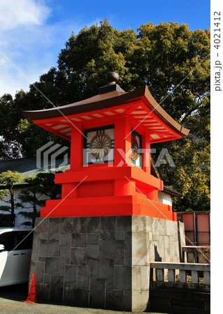 富士山本宮浅間大社の入口の灯籠 4021412