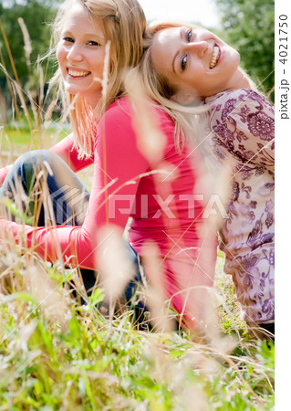 Lifestyle sisters 4021750