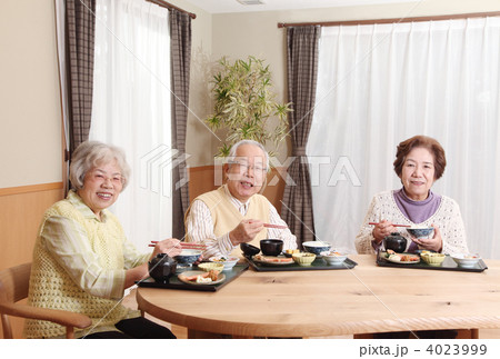 楽しい食事 4023999