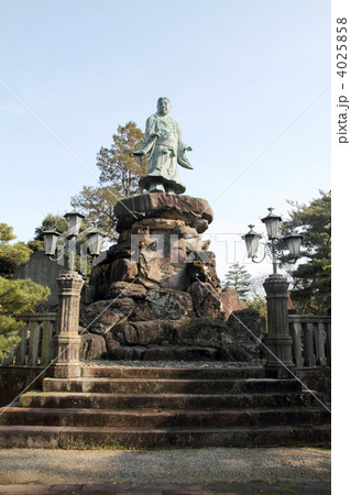 兼六園の明治紀念之標 4025858