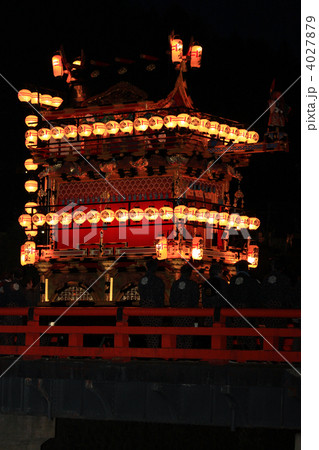 高山祭 中橋を渡る龍神臺 高山祭 中橋を渡る龍神臺 4027879