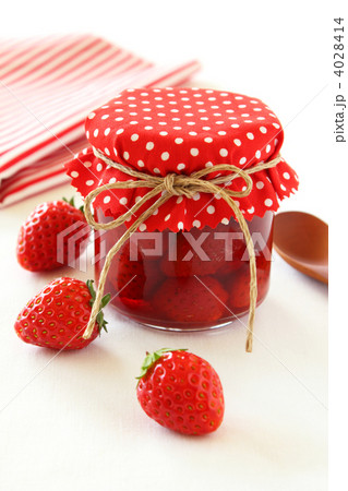 ホームメイドのいちごジャム ホームメイドのいちごジャム 4028414