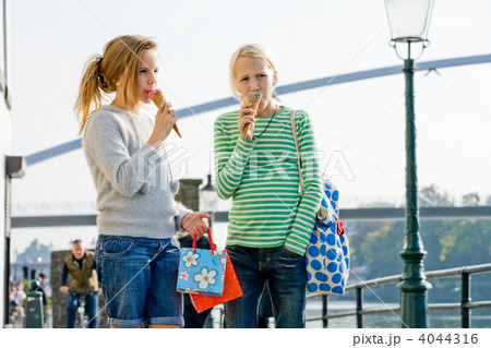 Eating an ice cream Eating an ice cream 4044316