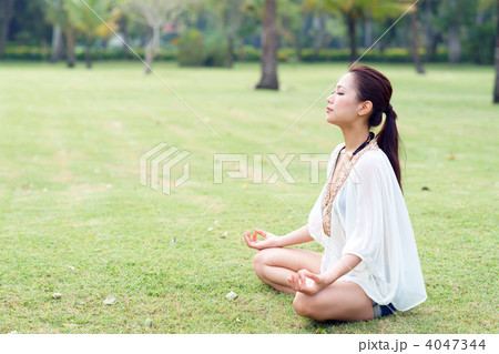 ヨガイメージ 4047344