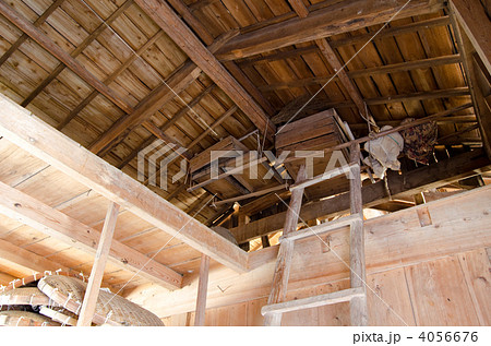 下から見上げた納屋 下から見上げた納屋 4056676
