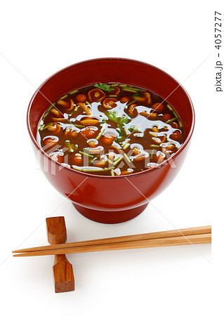なめこの味噌汁 なめこの味噌汁 4057277