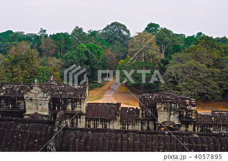 アンコール・ワット(アンコール遺跡・シェムリアップ/カンボジア) アンコール・ワット(アンコール遺跡・シェムリアップ/カンボジア) 4057895